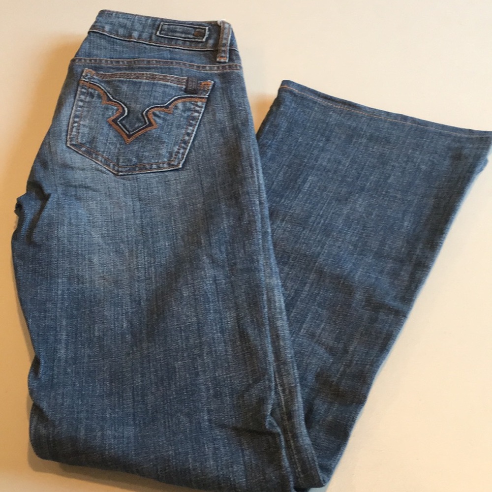 Felow flare cut jeans